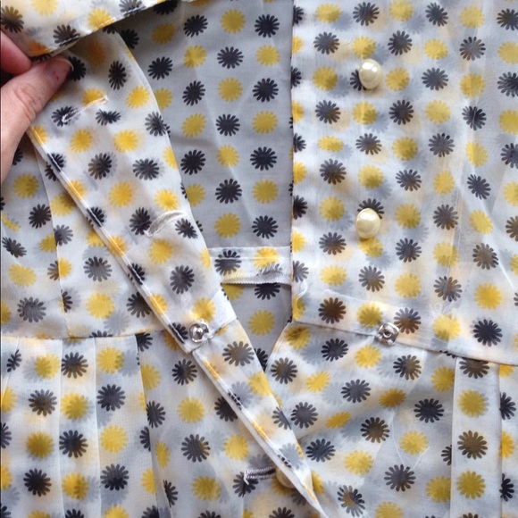 Vintage shirt dress with suns and pearls - Picture 7 of 7